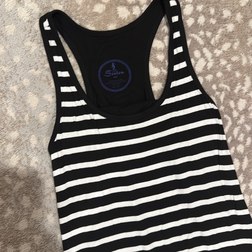 Super cute Seaton maxi dress. Size medium